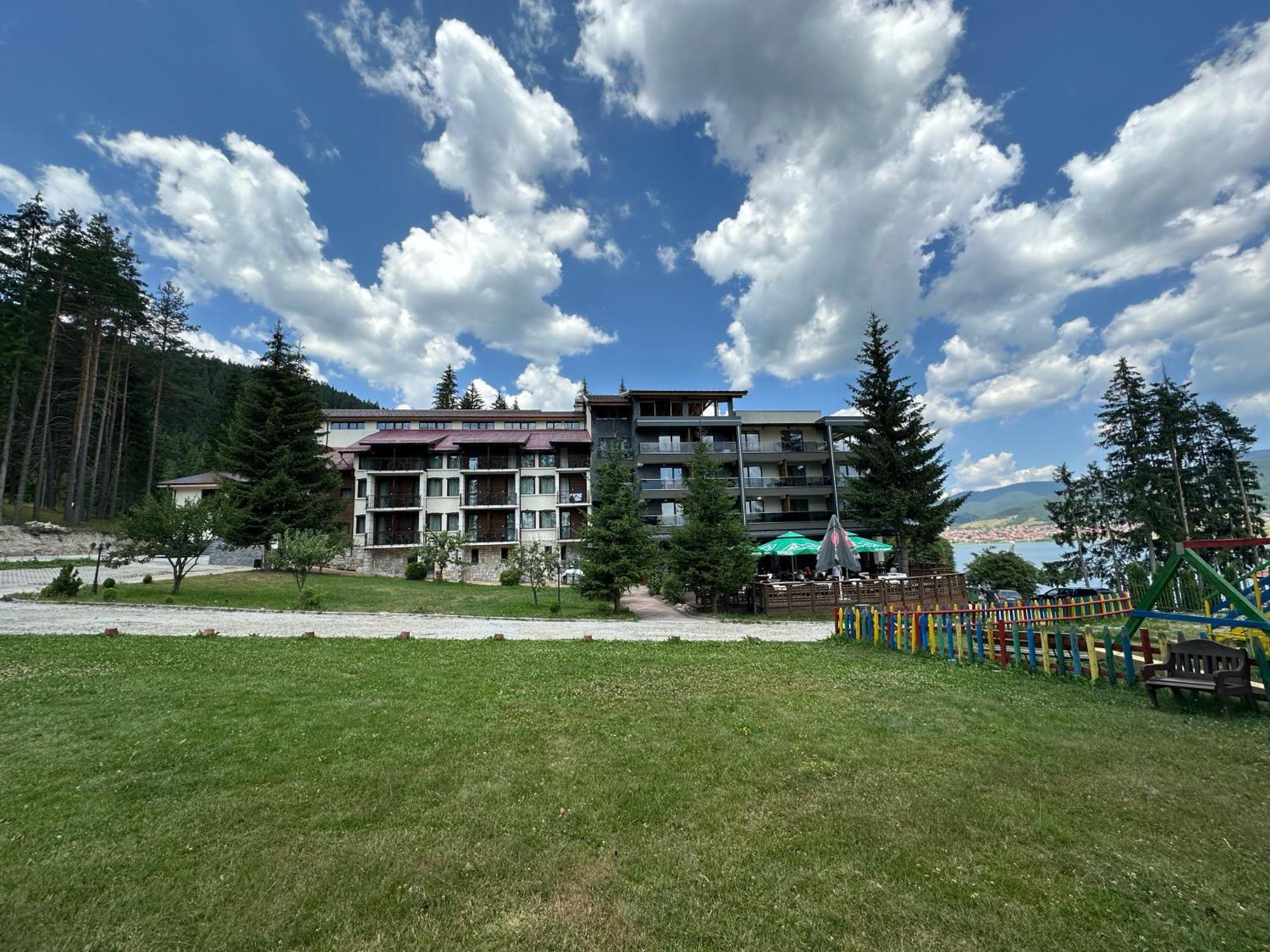 Hotel Merdjan Szarnica Kültér fotó